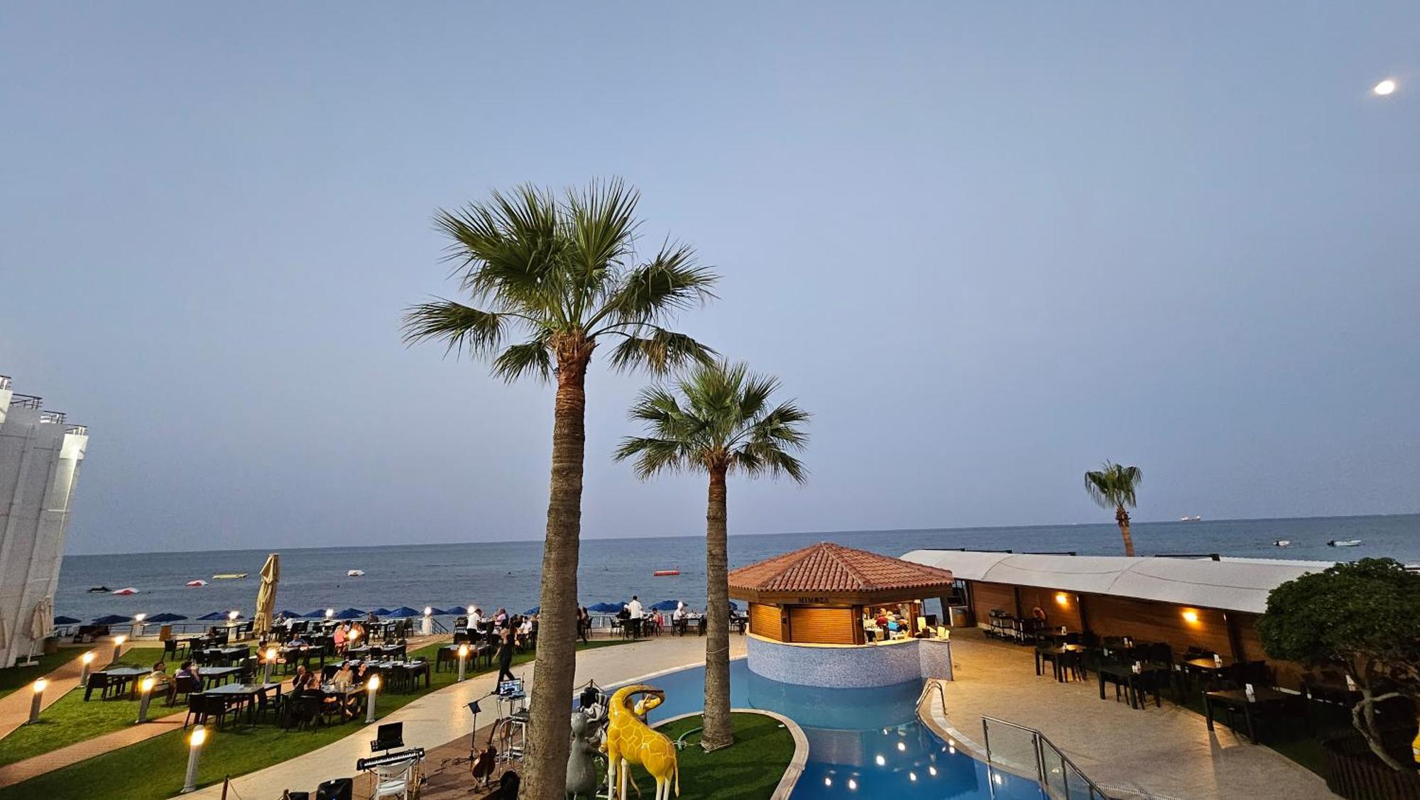Mimoza Beach Hotel Agios Sergios Exterior foto